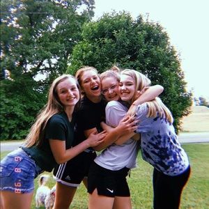 Meet your Posher, Emma